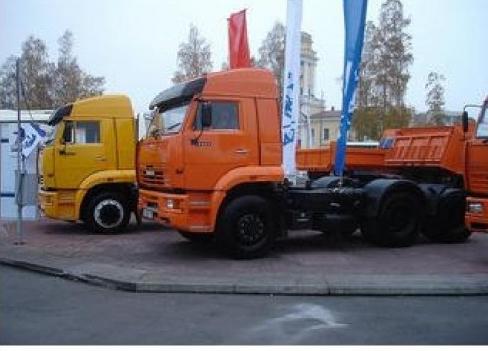 KamAZ 5460 - nykyaikaisten satulakaivojen KamAZ-kuorma-autojen lippulaiva.