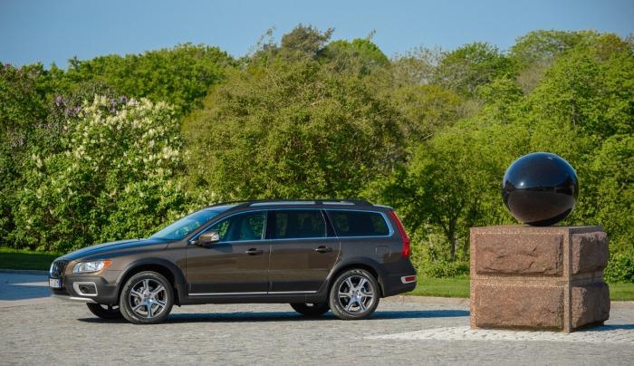 Volvo XC70 - arvostelut ja tekniset tiedot