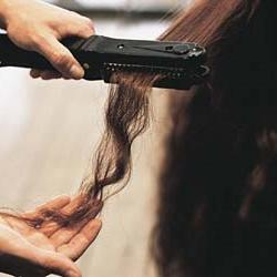 Mikä on hiusten silitys ero? Arviot, vinkit ostamiseen ja käyttöön