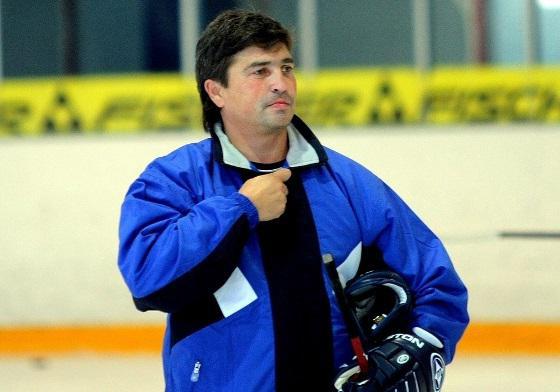 Venäläinen jääkiekkoilija Petrenko Sergey: urheilurauha ja valmennustoiminta